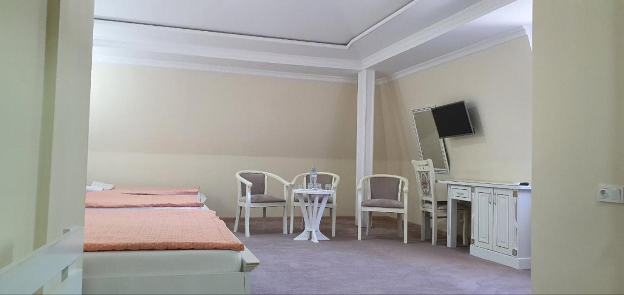 Hotel City Szamarkand Kültér fotó
